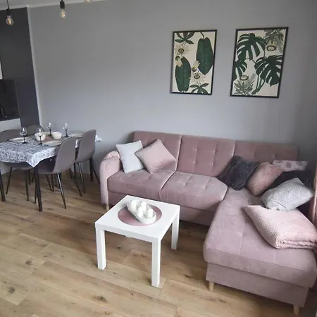 Trzypokojowy Apartament *